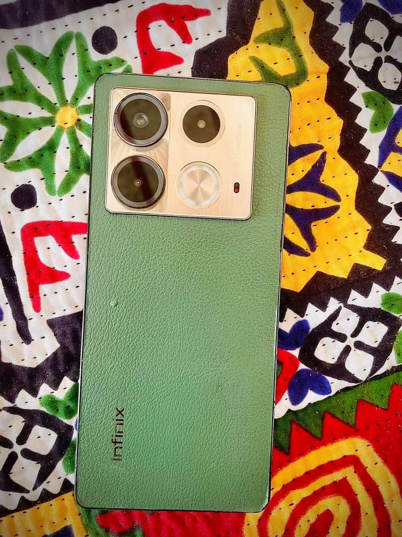 Infinix Note 40 0