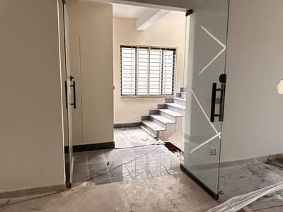 Brand New Commercial Floor Available For Rent
