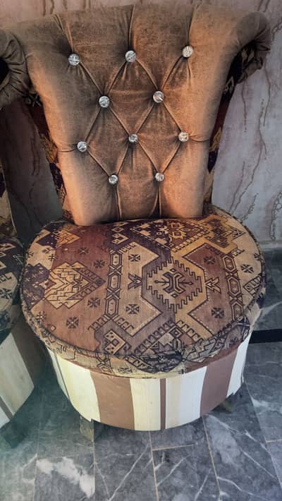 Bed room chairs