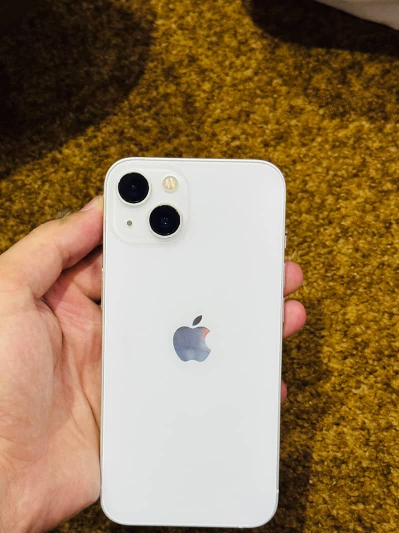 Apple iPhone 13 2