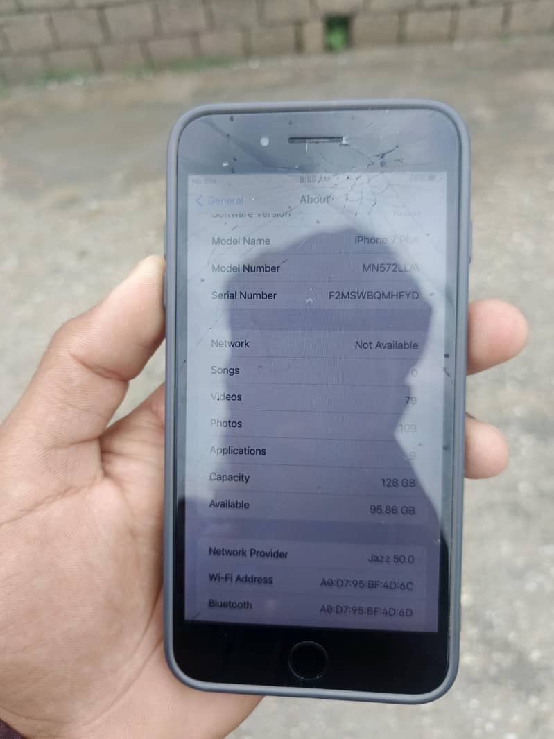 Apple iPhone 7 Plus 0
