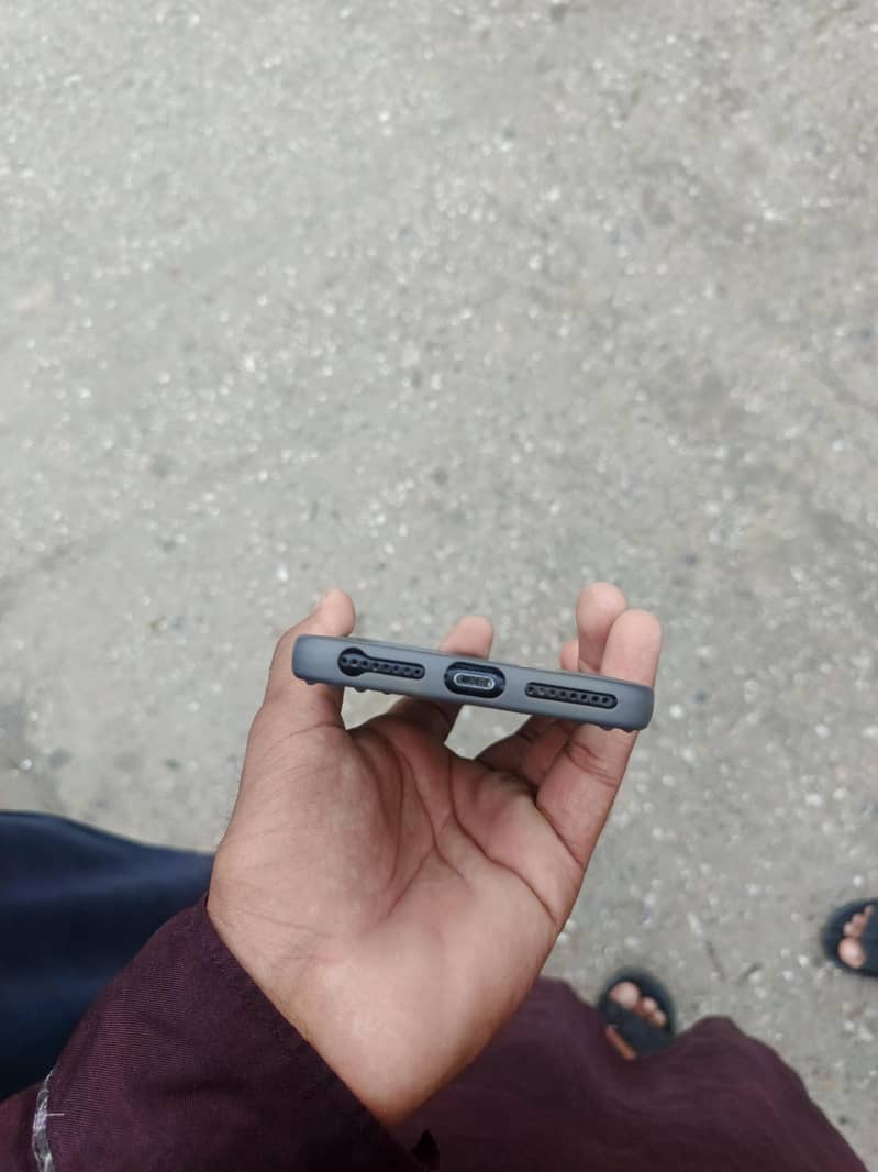 Apple iPhone 7 Plus 2