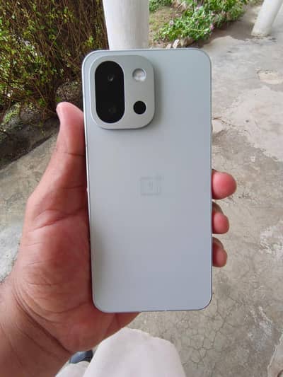 One Plus 13t/ 13s