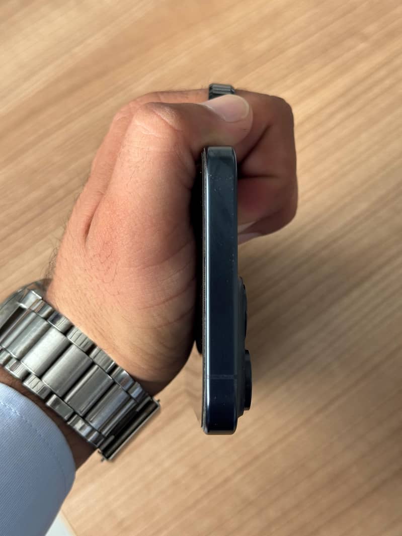 Apple iPhone 15 Pro Max 1