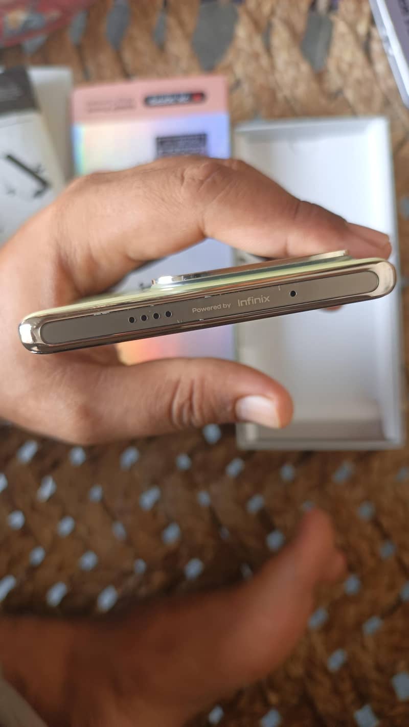 Infinix Zero 30 2