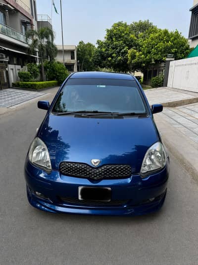 Toyota Vitz 2003