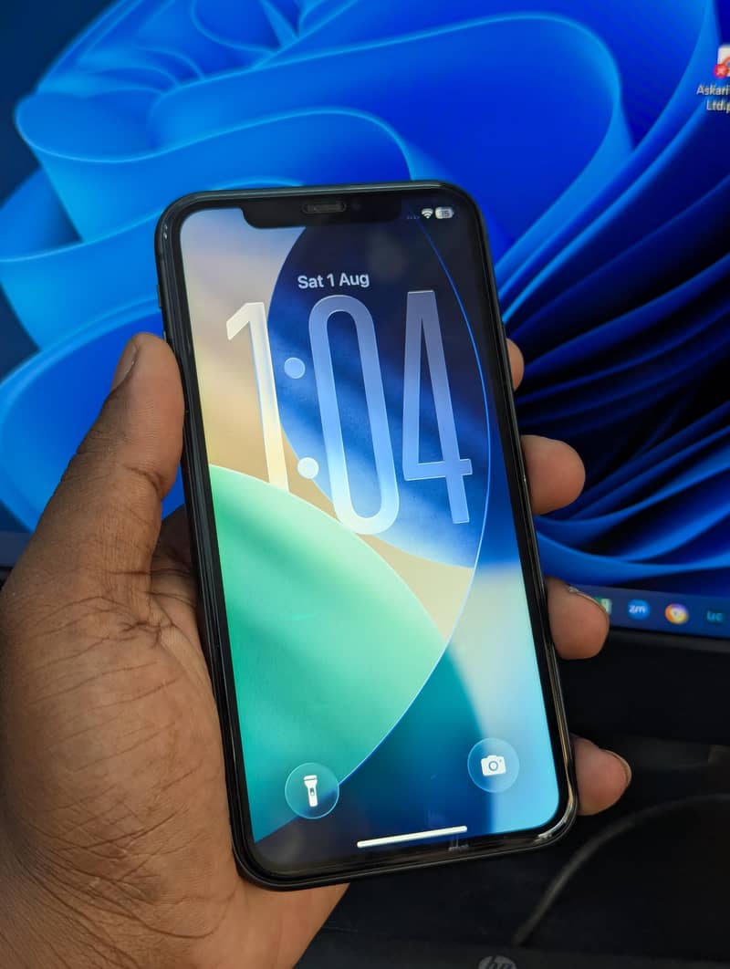 Apple iPhone 11 7