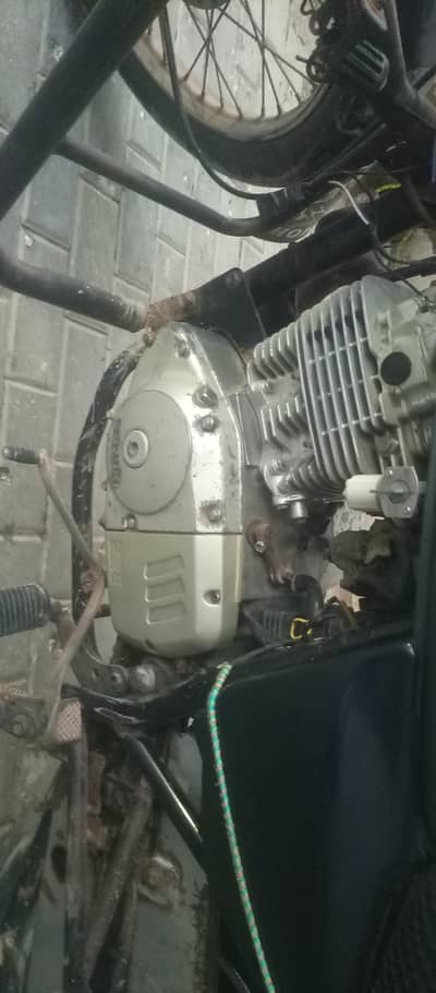 Suzuki GS 150