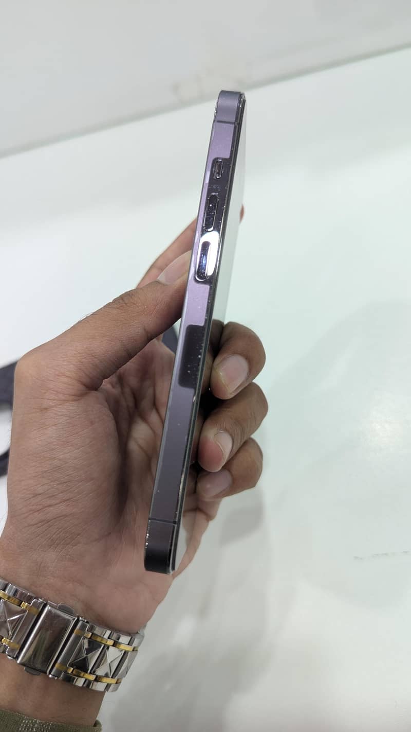 Apple iPhone 14 Pro 6