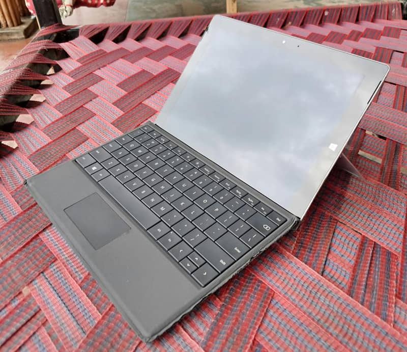 Laptop Microsoft surface 3 4
