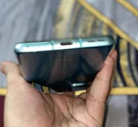 One Plus 8T 1