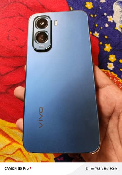 Vivo Y500