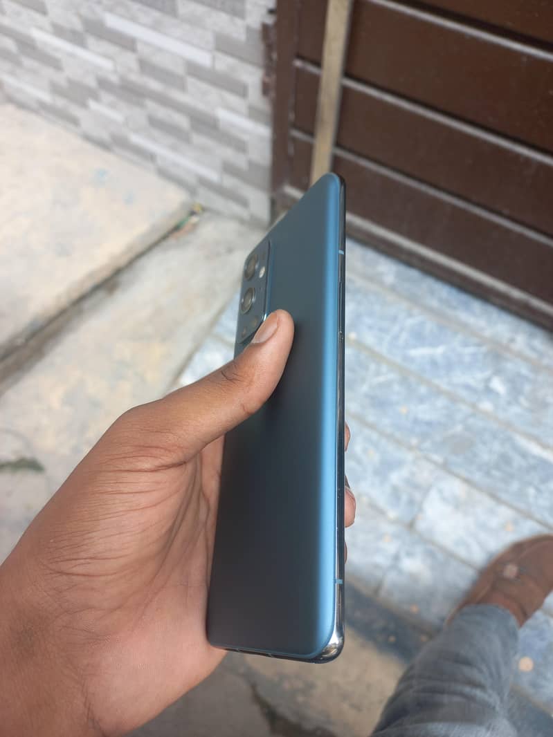One Plus 9 Pro 3