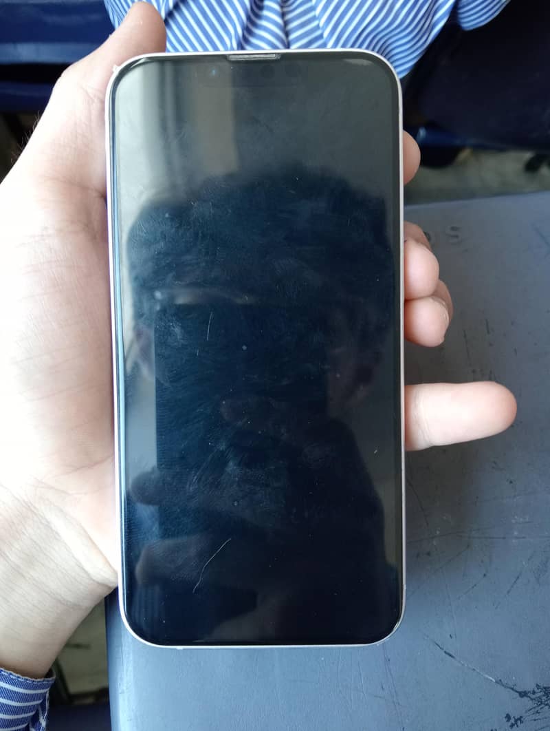 Apple iPhone 14 2