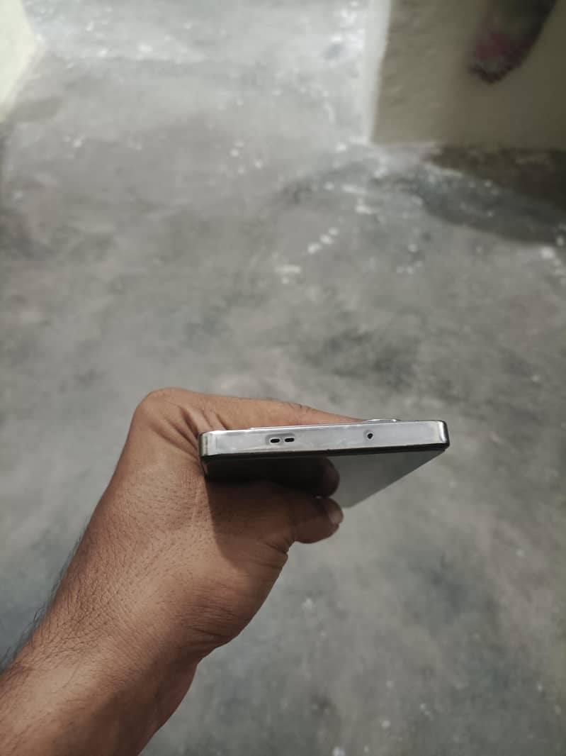 Infinix Note 40 8