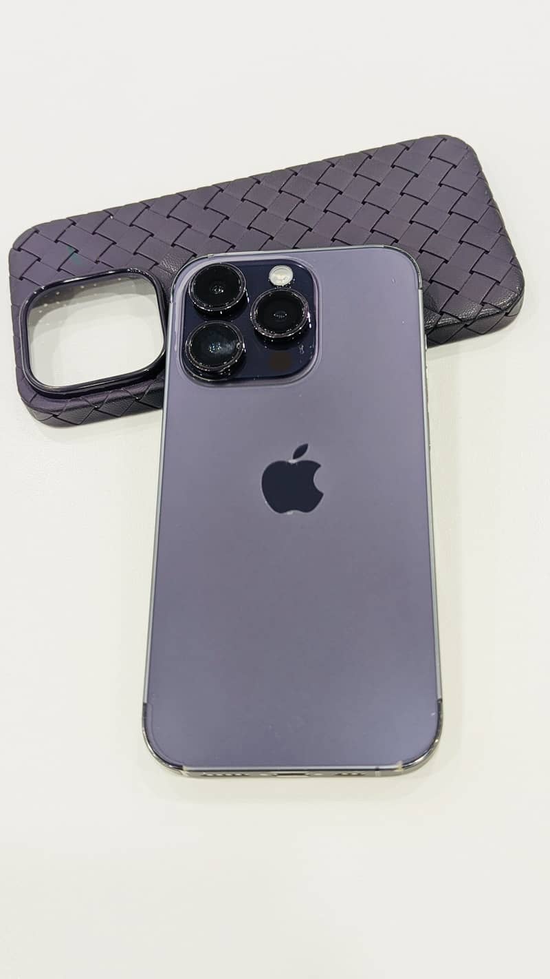 Apple iPhone 14 Pro 0