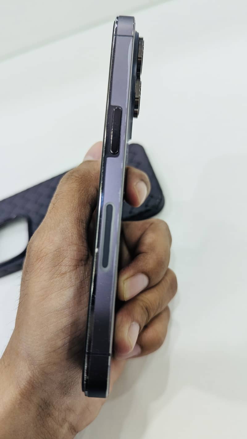 Apple iPhone 14 Pro 8