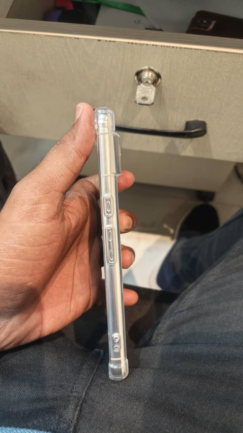 Google Pixel 8 Pro 4