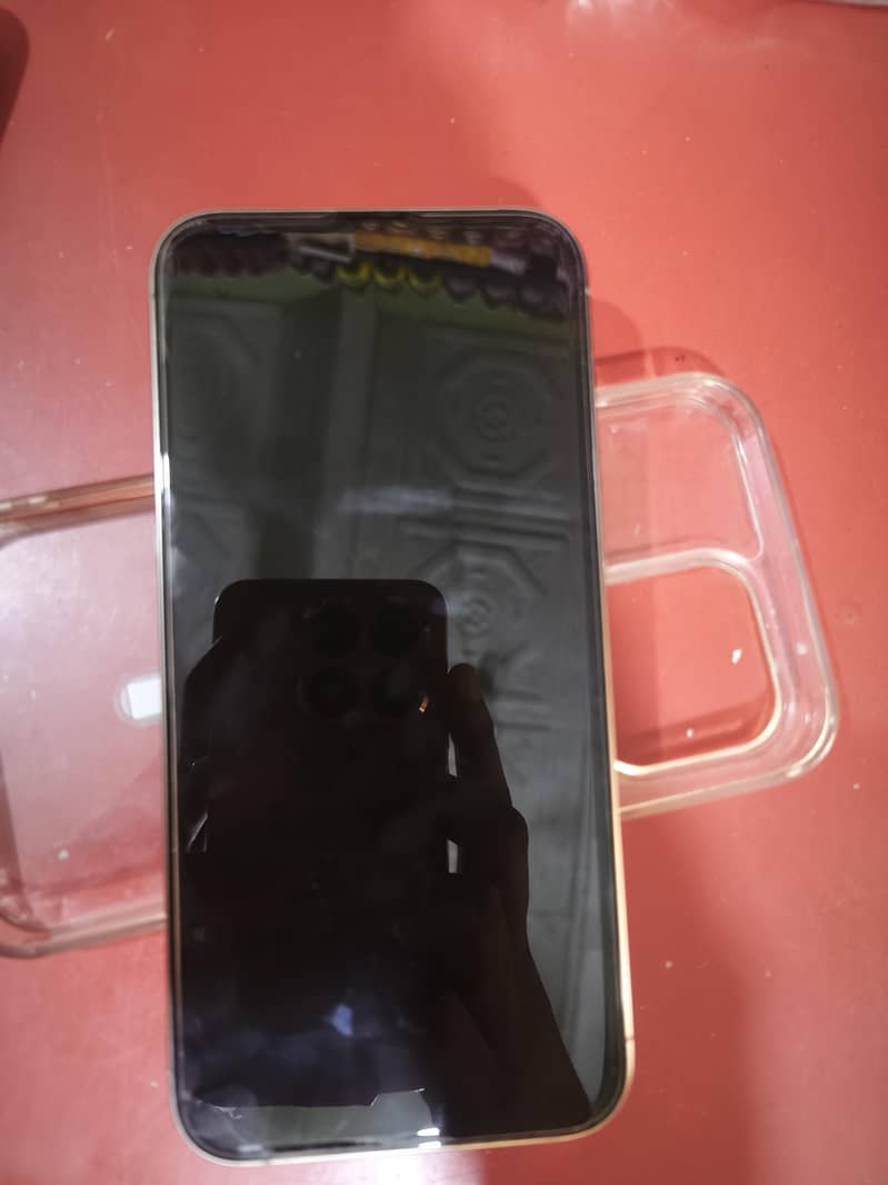 Apple iPhone 15 Pro Max 2