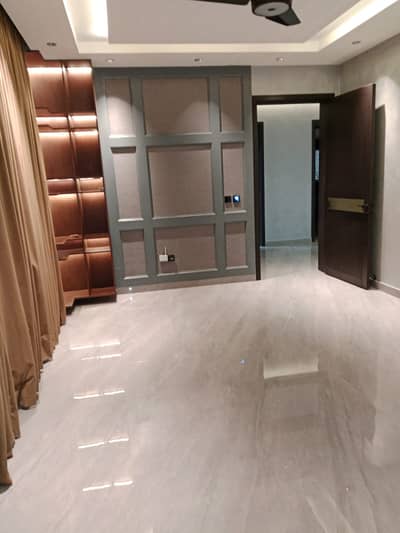 Brand New 1 Kanal Upper Portion Available For Rent