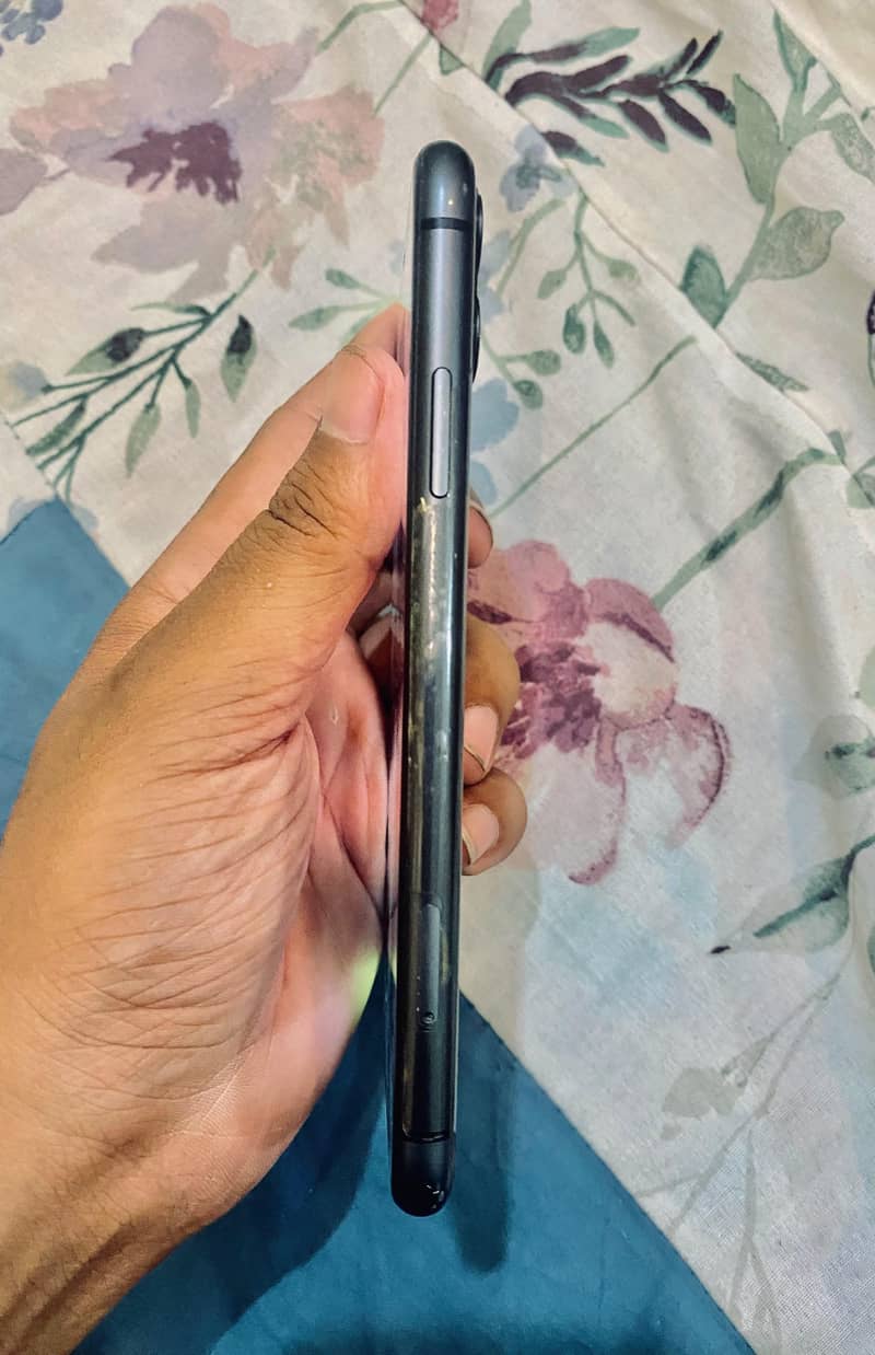 Apple iPhone 11 1