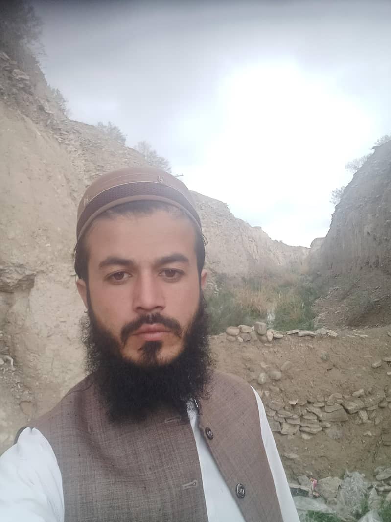 جاب کی ضرورت ہے صدر گرومندر کے اس پاس 0