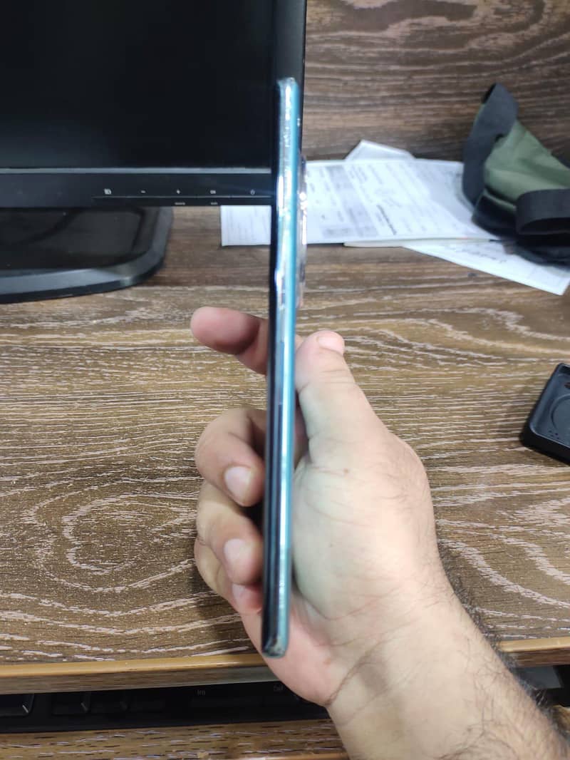 Infinix Zero 40 6