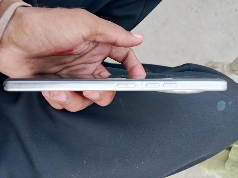 Tecno CAMON 30 1