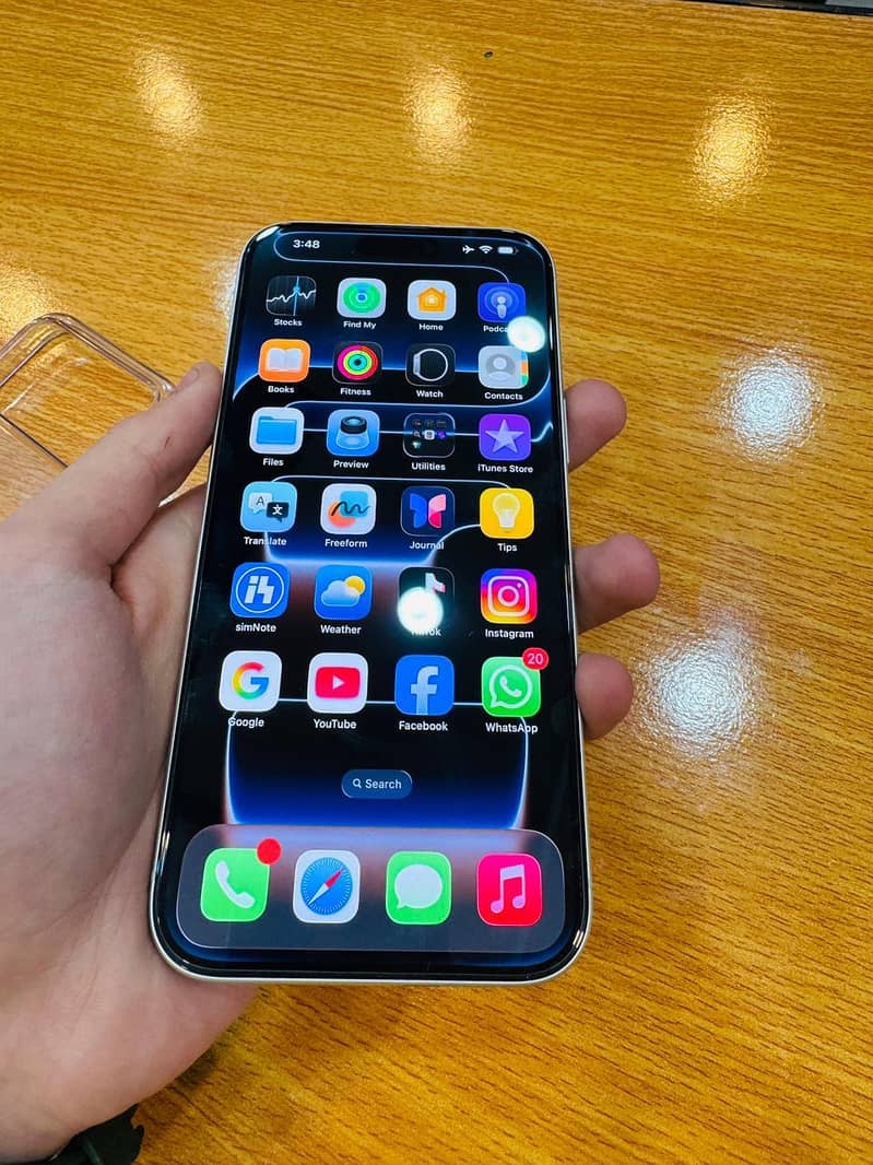 iPhone 17 pro max 1