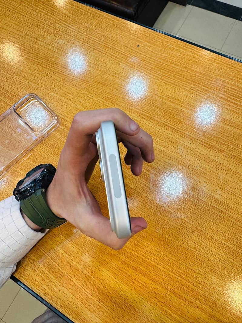 iPhone 17 pro max 7