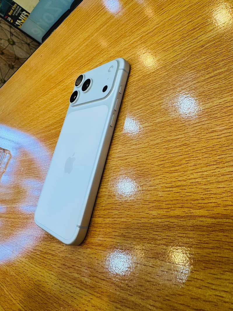 iPhone 17 pro max 9