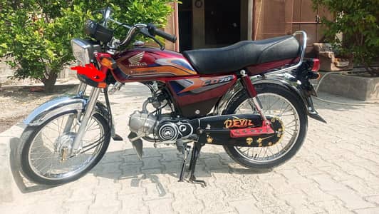 Honda CD 70 2025 Model (2024 Invoice) | Total genuine | 7500 km driven
