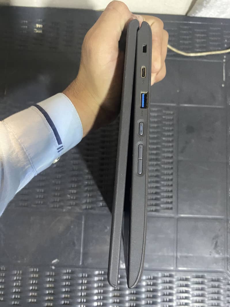 Chrome book 14