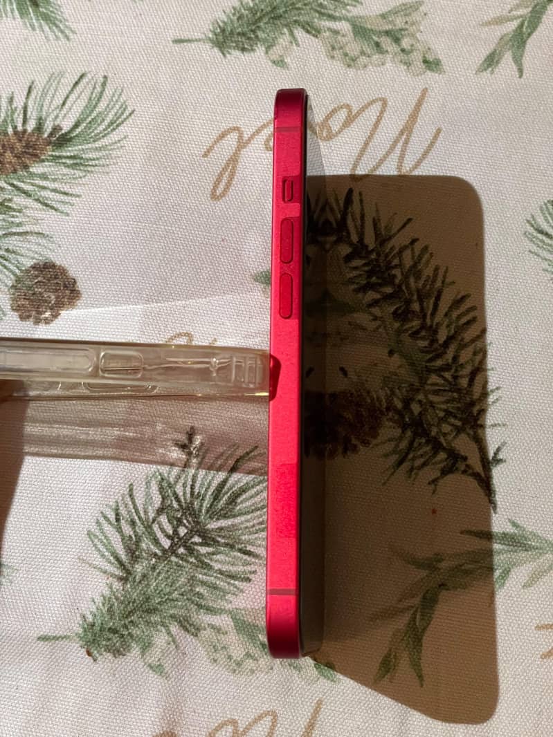 Apple iPhone 14 2