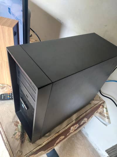 Lenono i7 , 7th generation.