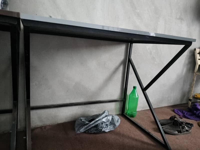 Study table 2