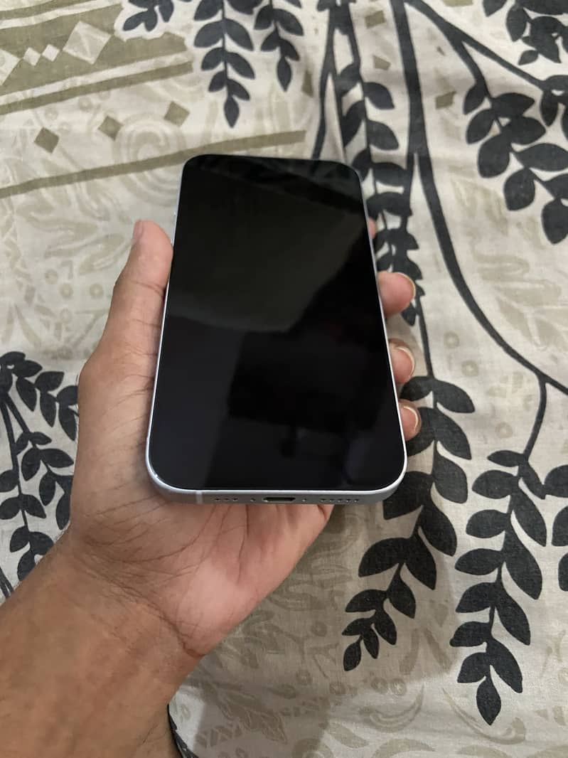 Apple iPhone 15 3