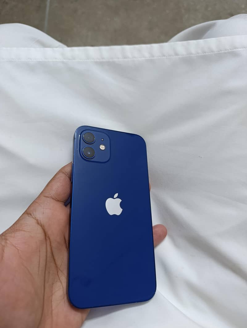 Apple iPhone 12 3