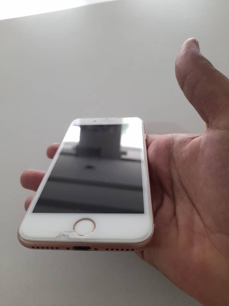 Apple iPhone 8 7