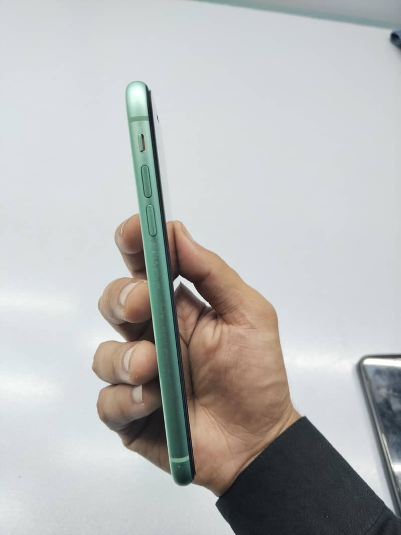 iphone 11 4