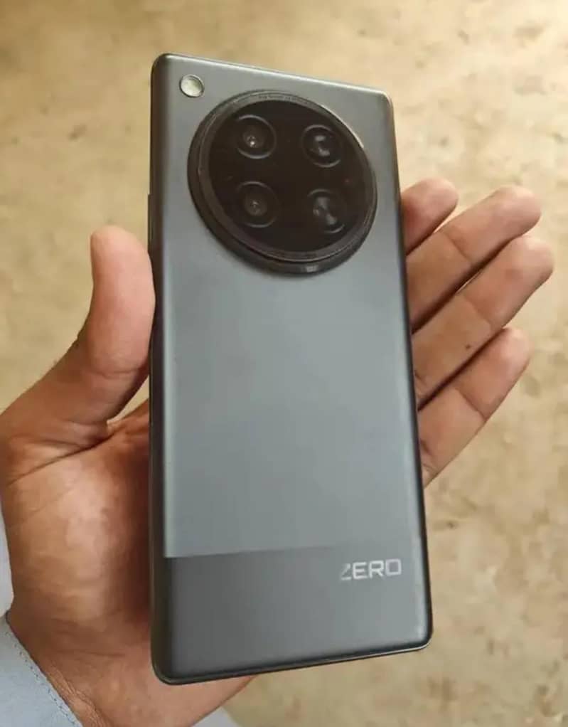 Infinix Zero 40 0