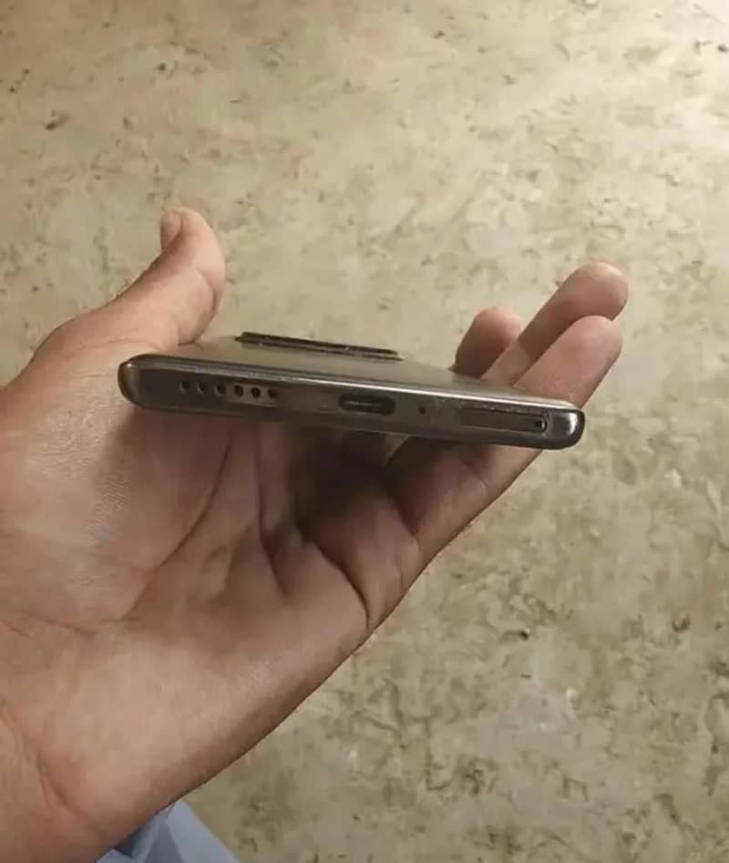 Infinix Zero 40 4