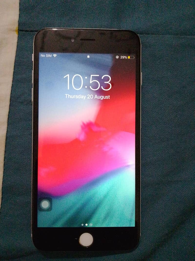 Apple iPhone 6 Plus 0