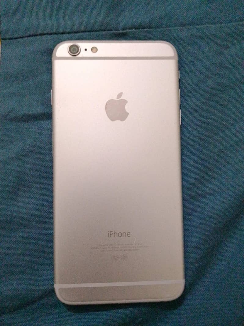 Apple iPhone 6 Plus 1