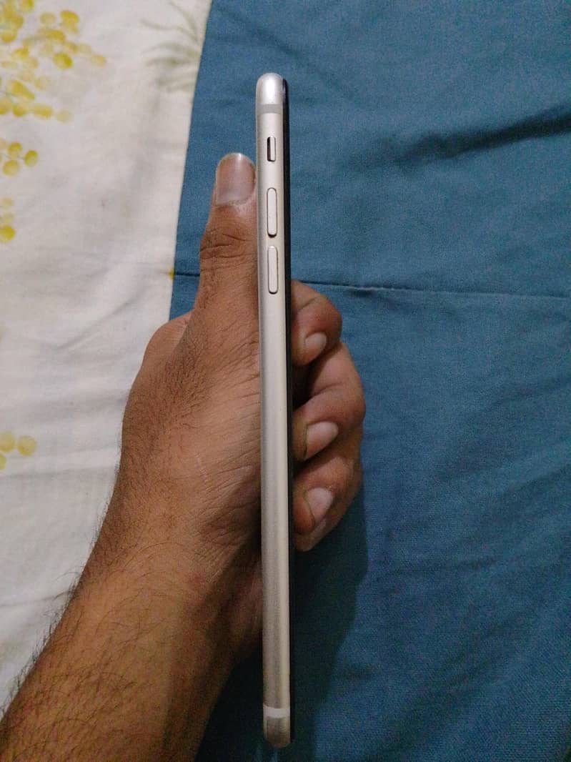 Apple iPhone 6 Plus 2