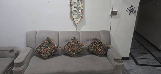 used7 seater sofa set 4 sale contact no 03455885141