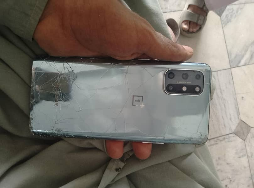 One Plus 8T 1