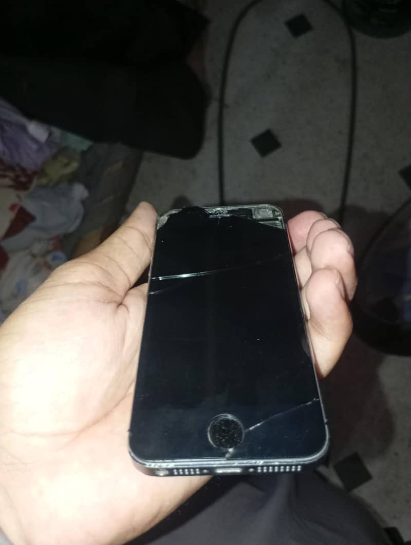 Apple iPhone 5se 2