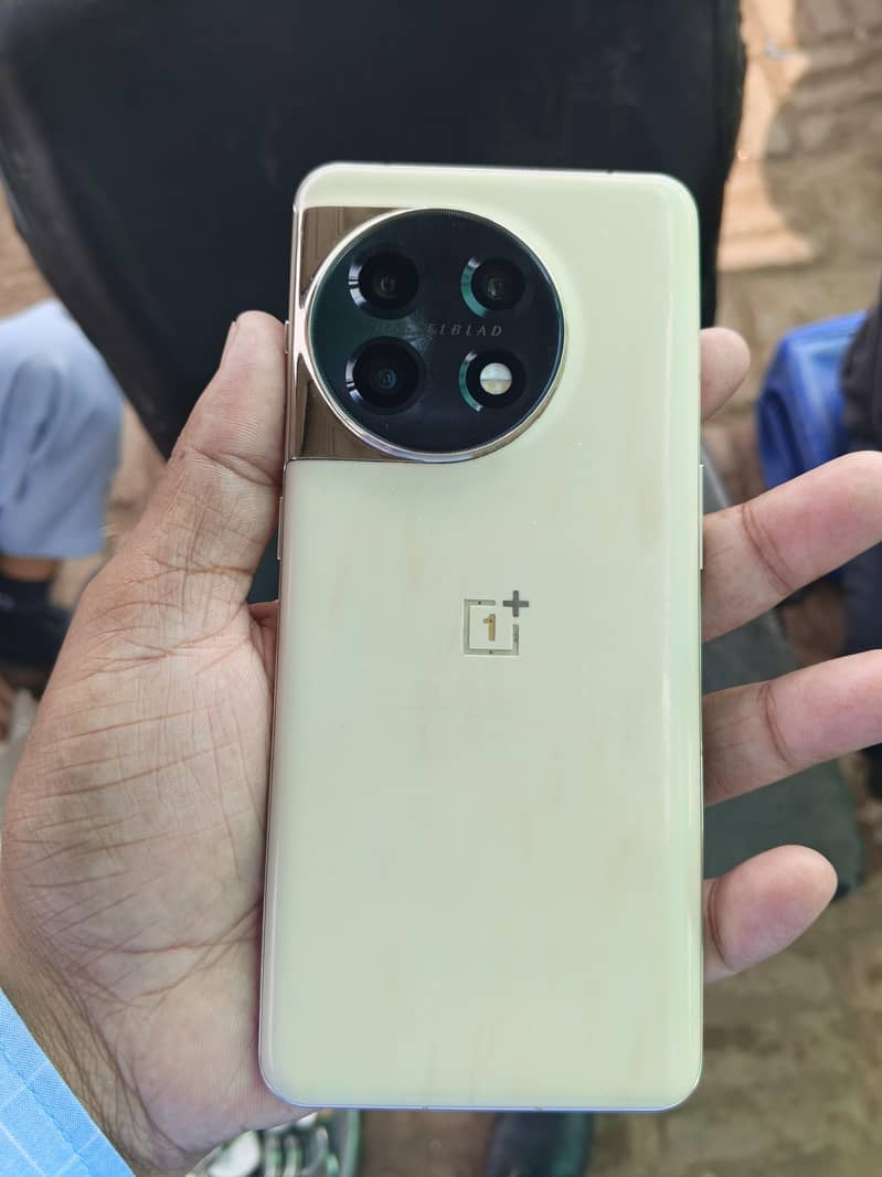 One Plus 11 0