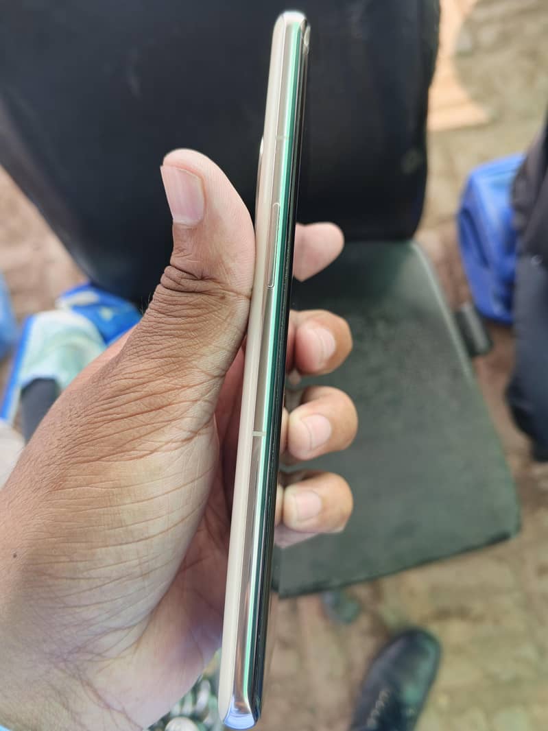 One Plus 11 6